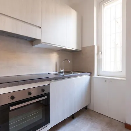 Youhosty - Lomazzo C 3 * Milan