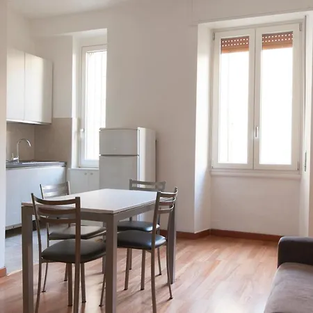 Apartment Youhosty - Lomazzo C 3 Milan